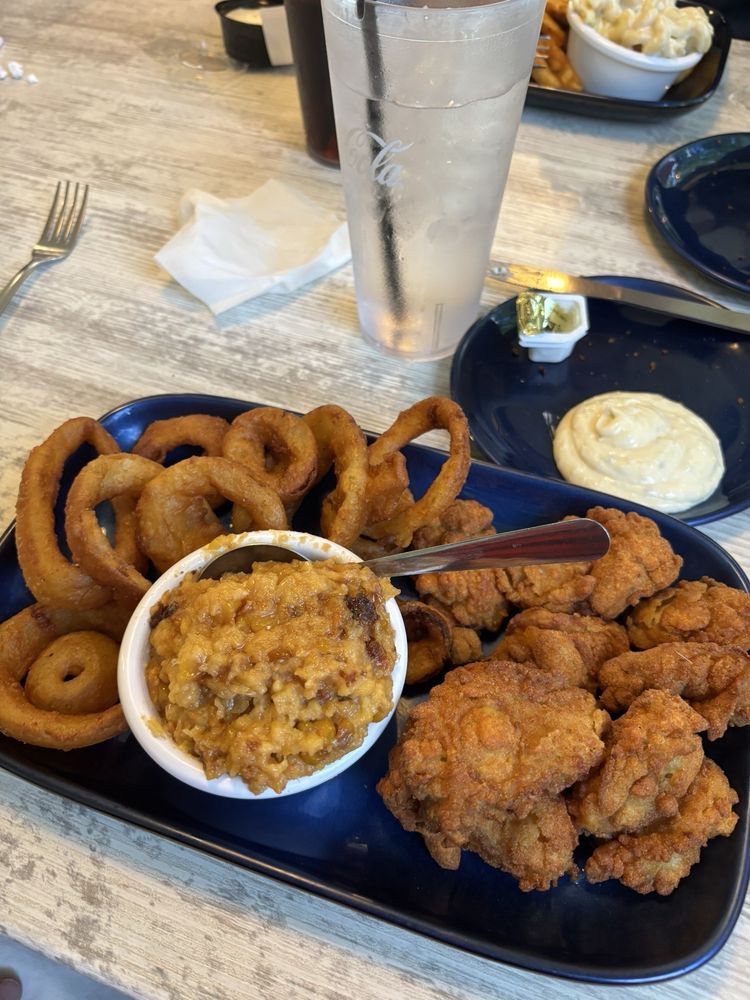 Surf's Up Restaurant