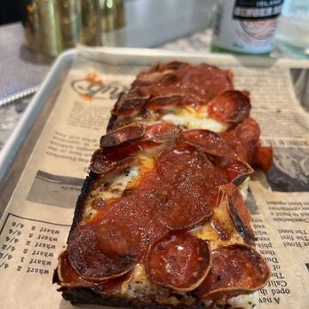 Favorite Son - Pepperoni pizza - Hawaiian Near Me - Urban Honolulu, Hawaii Favorite Son - Pepperoni pizza - Hawaiian Near Me - Urban Honolulu, Hawaii