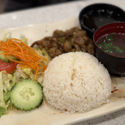 Pho Bac Ky - Grilled Pork with white rice
