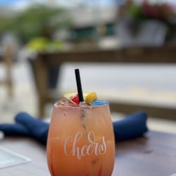 Bluebird Cafe & Grill - Shirley temple