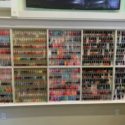 Queen's Nails & Day Spa - Look at all the colors!