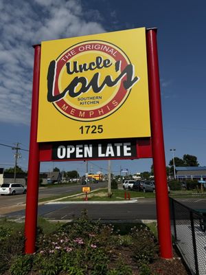 Uncle Lou's Fried Chicken by null