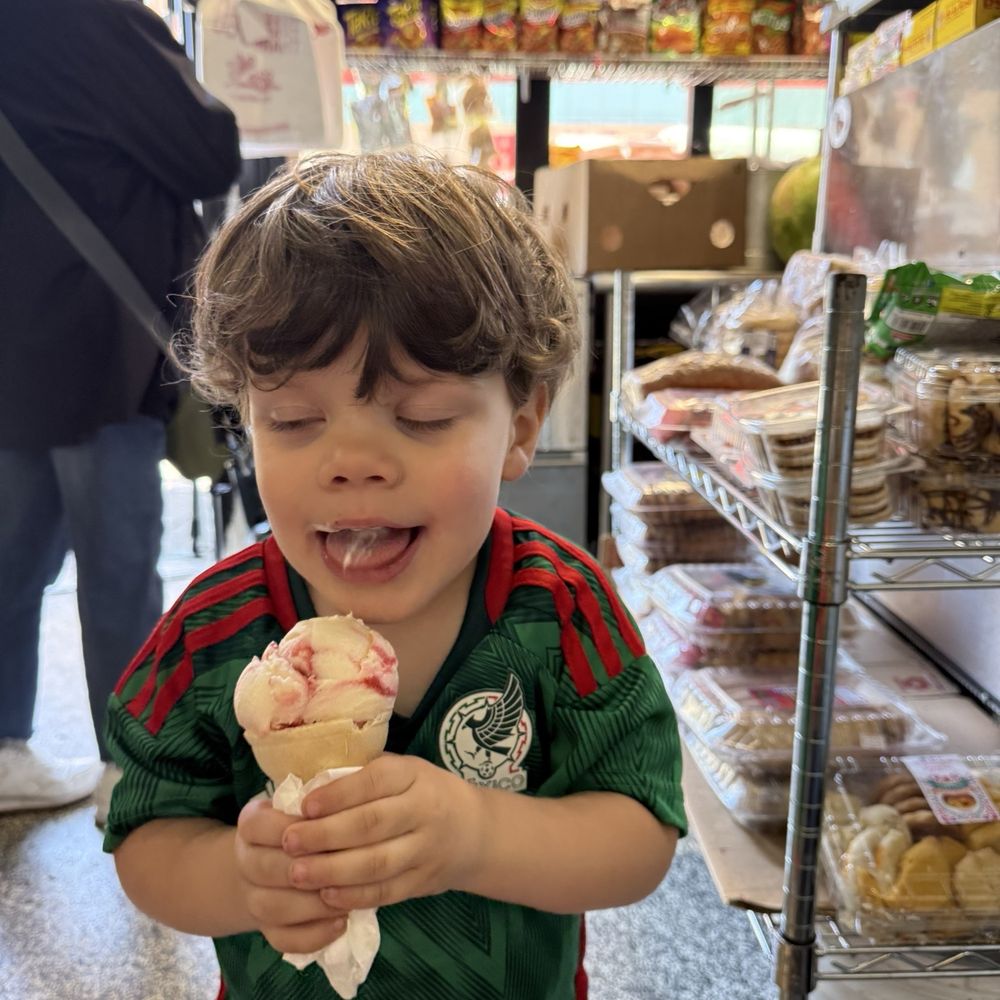 What’s Up Coco - fresa gelato - Ice Cream & Frozen Yogurt Near Me - San Francisco, California What’s Up Coco - fresa gelato - Ice Cream & Frozen Yogurt Near Me - San Francisco, California