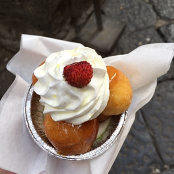 Sindaco Squisitezze Napoletane - Babarini al limone - Juice Bars & Smoothies Near Me - Naples, NA
