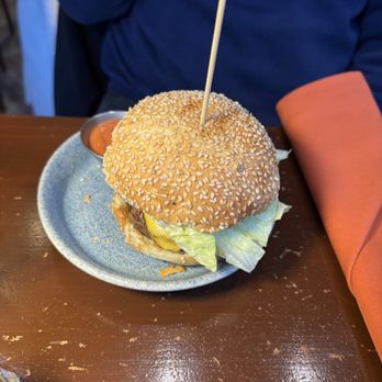 Chef Geoff's West End - burger - New American Near Me - Washington, DC, District of Columbia