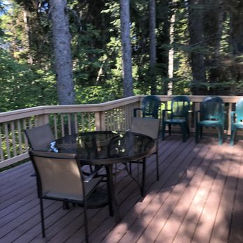 Vacasa - Back Deck - Vacation Rentals Near Me Vacasa - Back Deck - Vacation Rentals Near Me