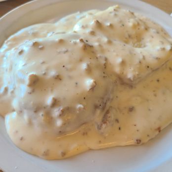 Red Rock Cafe - Side of biscuits and gravy - Breakfast & Brunch Near Me - Sedona, Arizona Red Rock Cafe - Side of biscuits and gravy - Breakfast & Brunch Near Me - Sedona, Arizona