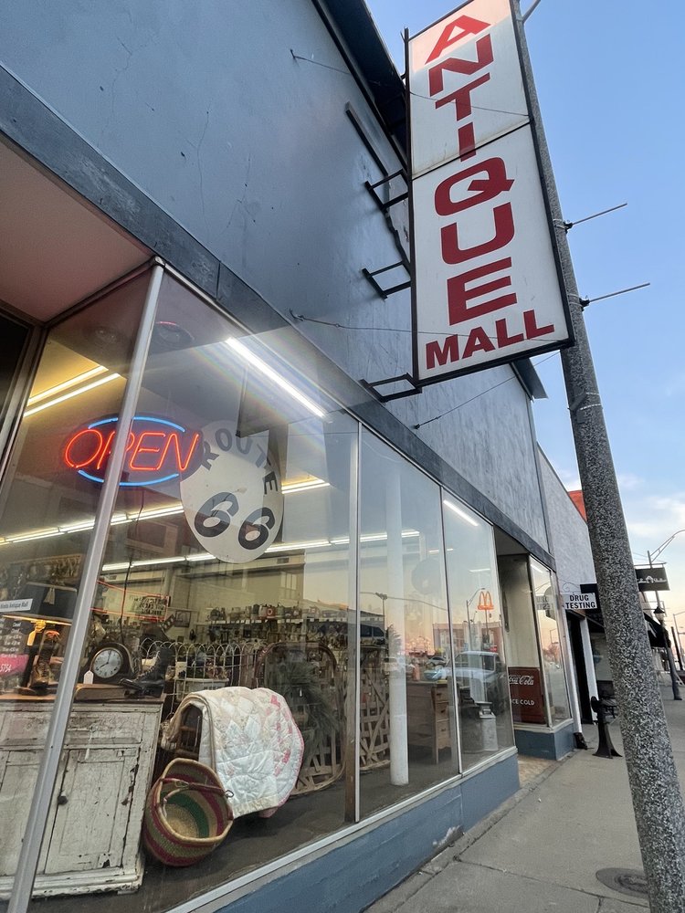 VINITA ANTIQUE MALL ON ROUTE 66 Updated September 2024 30 Photos