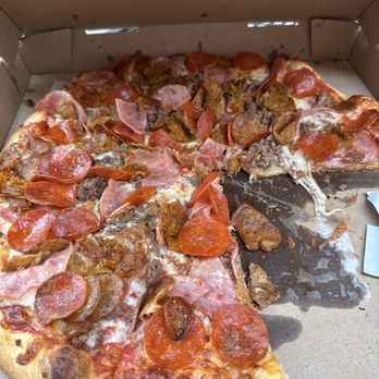 Iriana's Pizza - All Meat Large 16" - Pizza Near Me - Little Rock, Arkansas Iriana's Pizza - All Meat Large 16" - Pizza Near Me - Little Rock, Arkansas