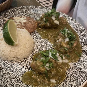 Caló Kitchen + Tequila - Chili verde - Cocktail Bars Near Me - Costa Mesa, California Caló Kitchen + Tequila - Chili verde - Cocktail Bars Near Me - Costa Mesa, California
