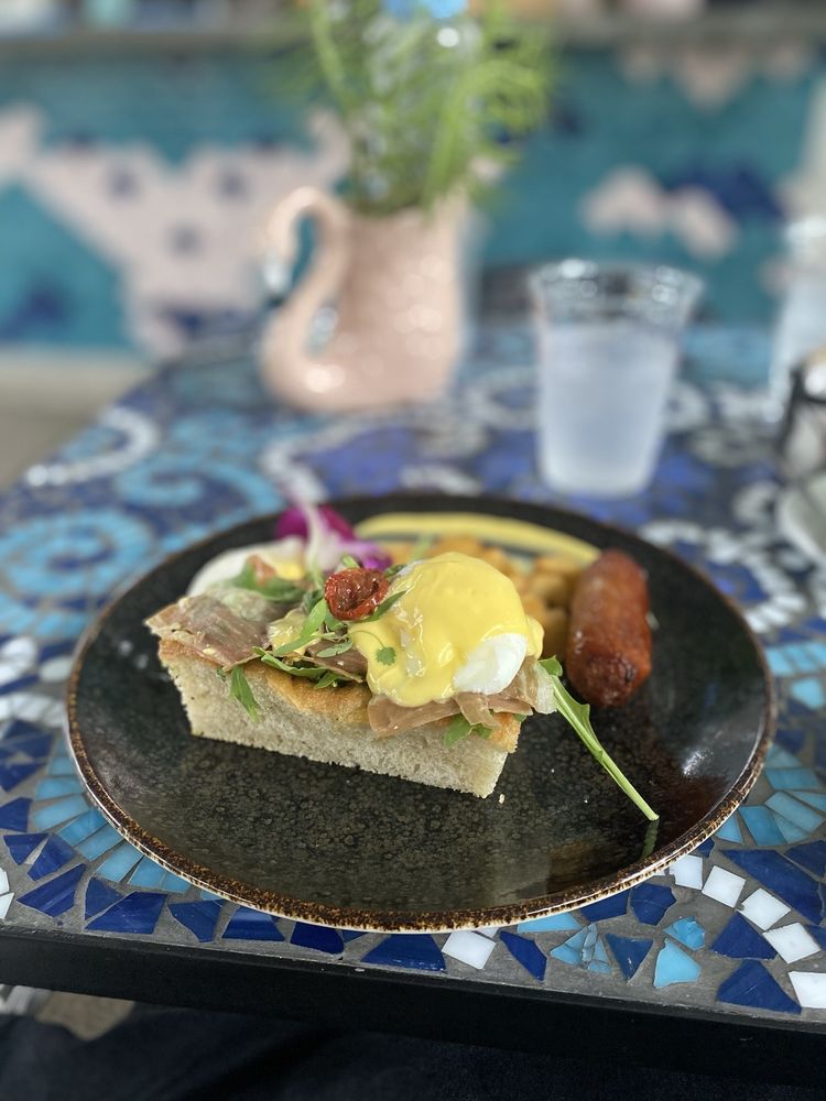 Sunny Side Cafe & Eatery Image