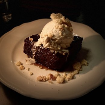 Trivoli Tavern - Sticky Date Cake aka Sticky Toffee Pudding - American Near Me - Chicago, Illinois Trivoli Tavern - Sticky Date Cake aka Sticky Toffee Pudding - American Near Me - Chicago, Illinois