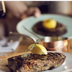 The LOUIS Grillroom