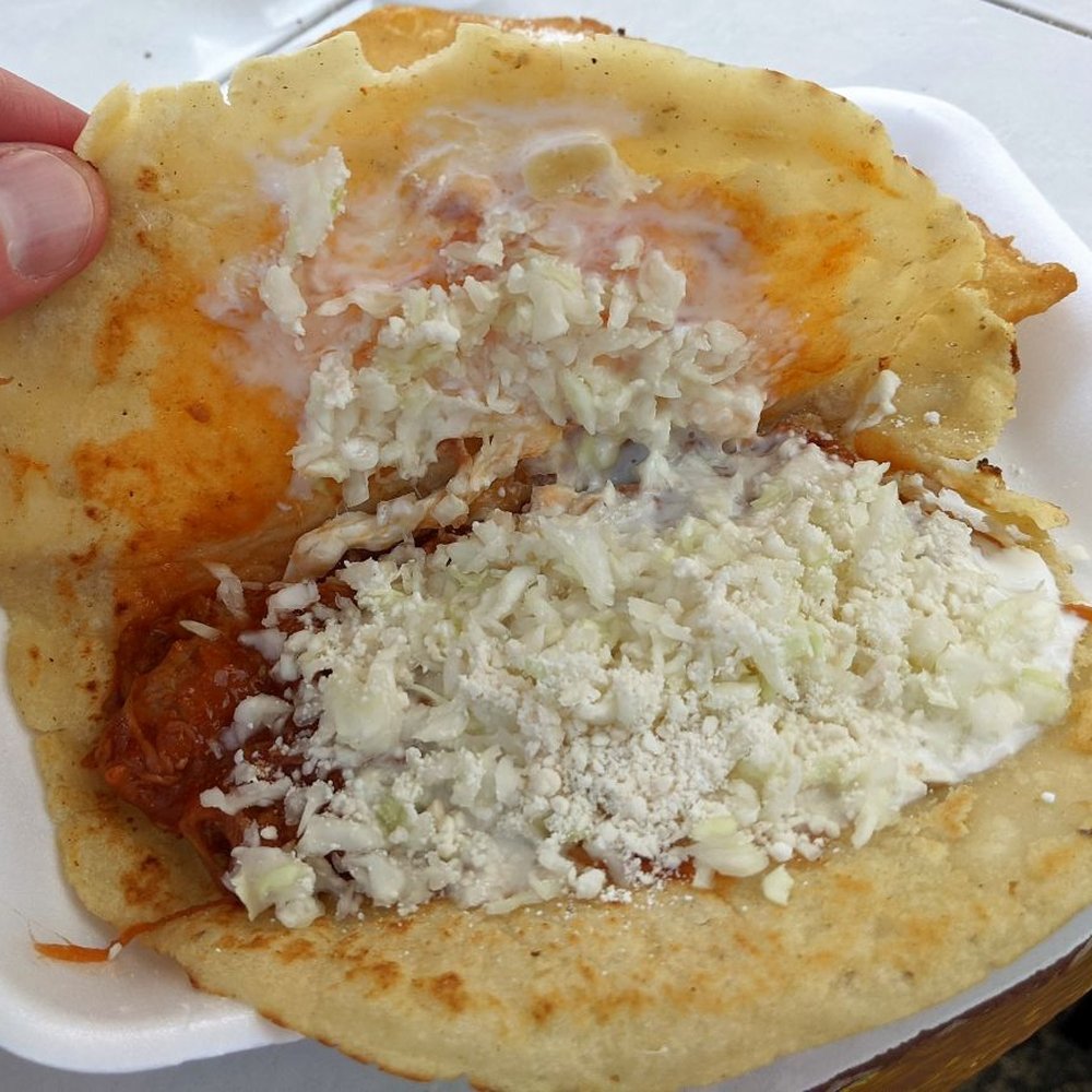 D'Luis - Quesadillas D'Luis 05/29/21: Beef Tinga Quesadilla - Food Stands Near Me - Cancún, ROO