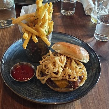 Eureka! - Bbq burger and fries - American Near Me - Santa Clara, California