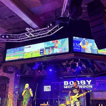 Luke's 32 Bridge - Cocktail Bars Near Me - Nashville, Tennessee