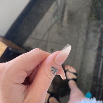 Blooming Nail Bar - Broken and chipped - Nail Salons Near Me - Burbank, California Blooming Nail Bar - Broken and chipped - Nail Salons Near Me - Burbank, California