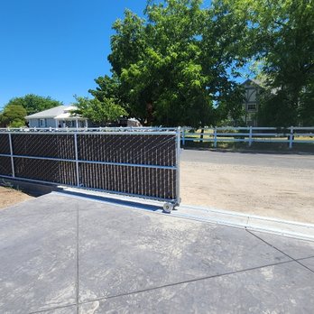 Daniel Martinez Fencing - Roll gate - Fences & Gates Near Me - Los Banos, California Daniel Martinez Fencing - Roll gate - Fences & Gates Near Me - Los Banos, California