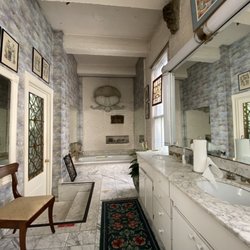 45 Downing - Bathroom