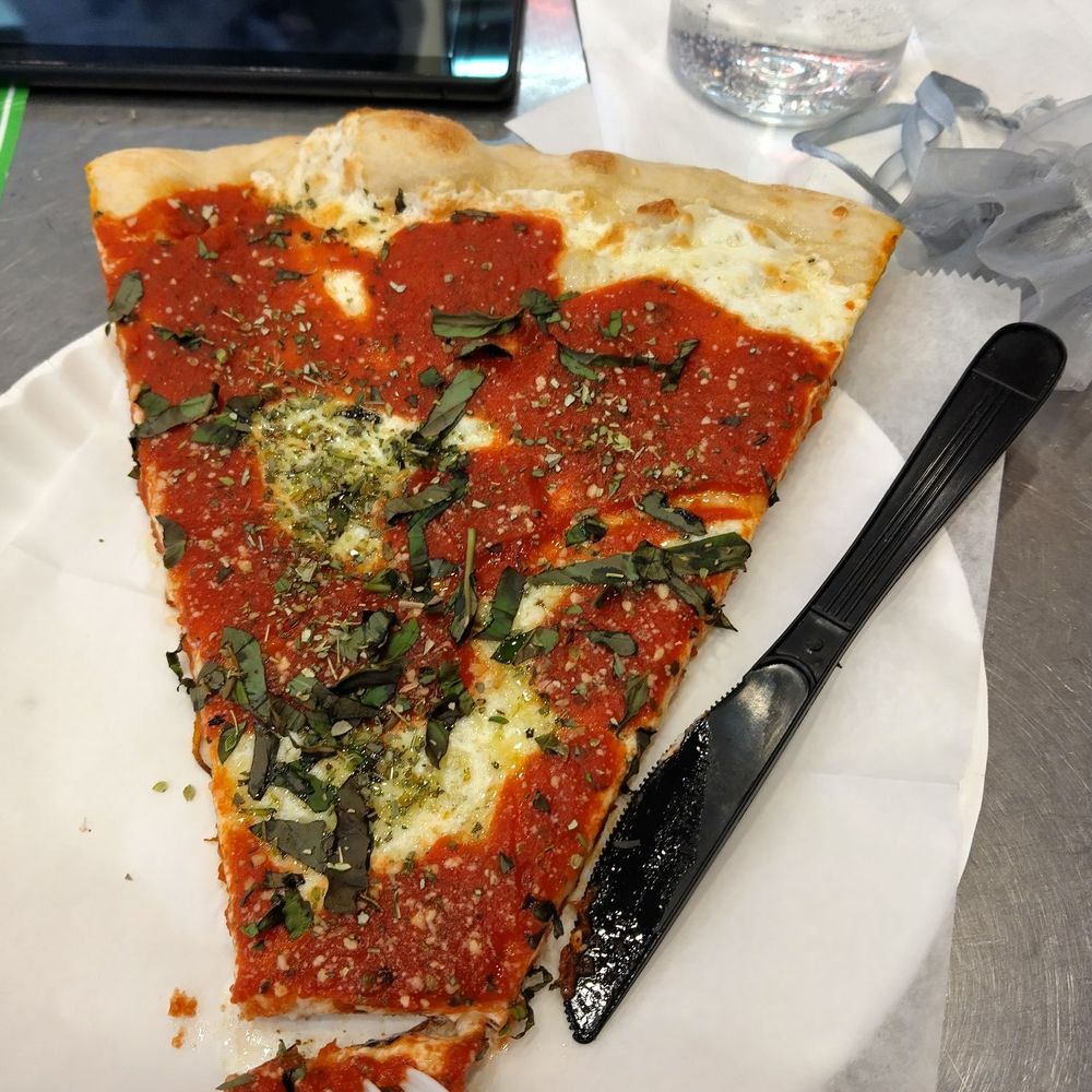 Pizza caprese (not margherita)
