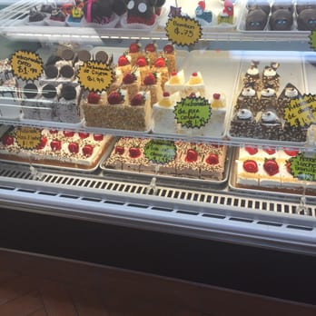 Azteca Bakery - Bakery Counter - Bakeries Near Me - Streamwood, Illinois