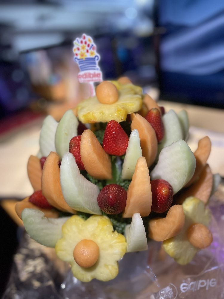 Edible Arrangements Logo