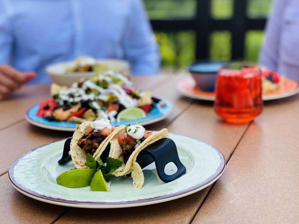 Food from Lakeview Cantina