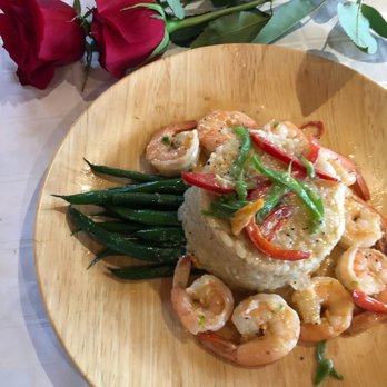 Montcalm Golf Club - Dinner? Shrimp with a berblanc sauce with risotto And fresh green beans yesterday! - Golf Near Me - Enfield, New Hampshire Montcalm Golf Club - Dinner? Shrimp with a berblanc sauce with risotto And fresh green beans yesterday! - Golf Near Me - Enfield, New Hampshire