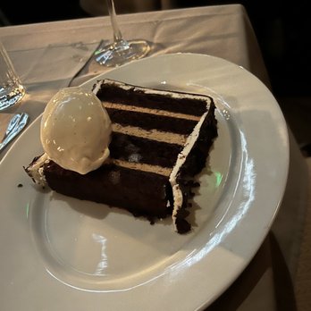 Maple & Ash - Chocolate cake. It wasn't that great. Don't recommend - Steakhouses Near Me - Scottsdale, Arizona Maple & Ash - Chocolate cake. It wasn't that great. Don't recommend - Steakhouses Near Me - Scottsdale, Arizona