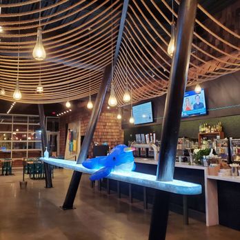 Narwhal's Crafted - It might be empty inside right now but outside is nice w/ fire pits! - Cocktail Bars Near Me - St Charles, Missouri