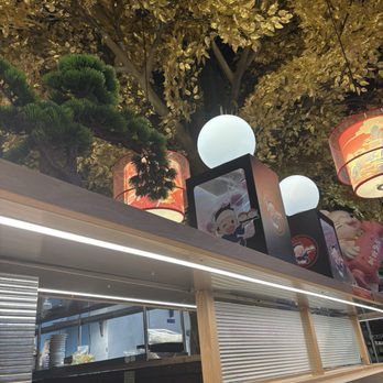Umami Revolving Sushi - Atmosphere - Japanese Near Me - El Paso, Texas