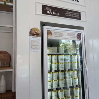 Bacio di Latte - Ice Cream & Frozen Yogurt Near Me - Etiwanda, California