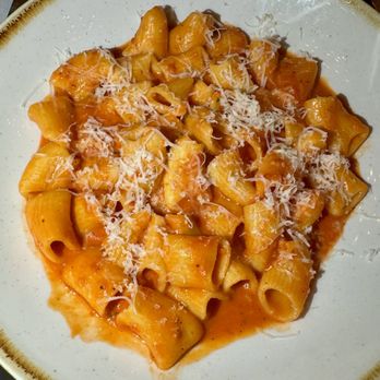 Crossroads Kitchen - Spicy Rigatoni Vodka - Vegan Near Me - Los Angeles, California
