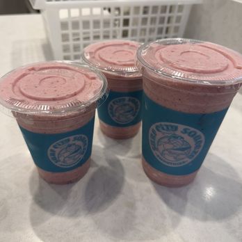 Surf City Squeeze - Strawberry Banana - Juice Bars & Smoothies Near Me - San Jose, California
