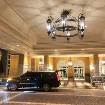 Sal's Luxury Transportation - Town Car Service Near Me Sal's Luxury Transportation - Town Car Service Near Me