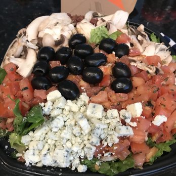 Lou Malnati's Pizzeria - Malnati salad - very good - Pizza Near Me - Park Ridge, Illinois