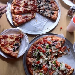 Rocky's New York Pizza - Veggie pizza plus 1/2 pep and 1/2 olive