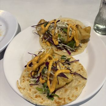 Taqueria Los Chachalacos - Above: fish taco Below: shrimp taco - Tacos Near Me - Cancún, ROO