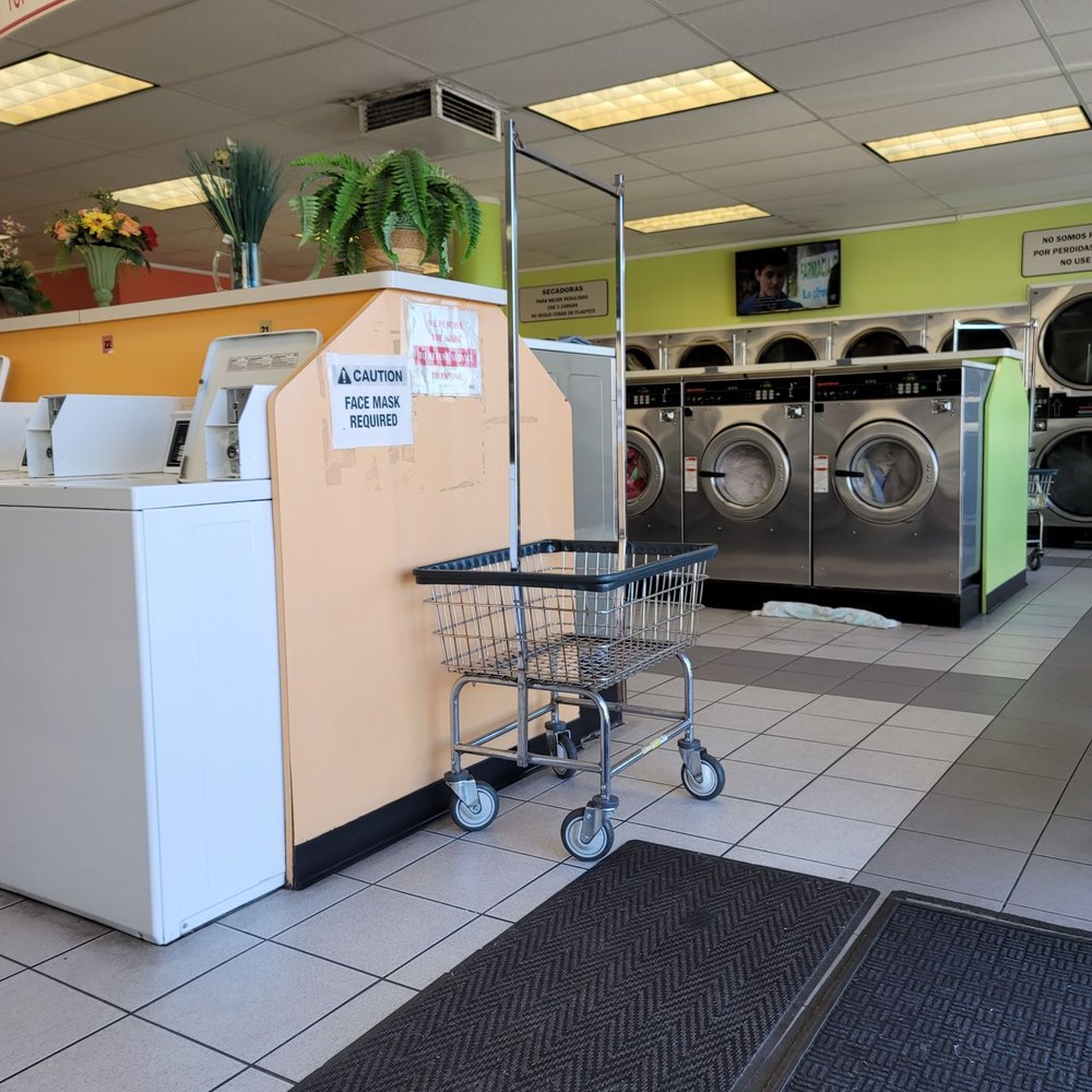 Lavanderia Coin Laundry - Placentia - Laundromat Near Me - Placentia, California