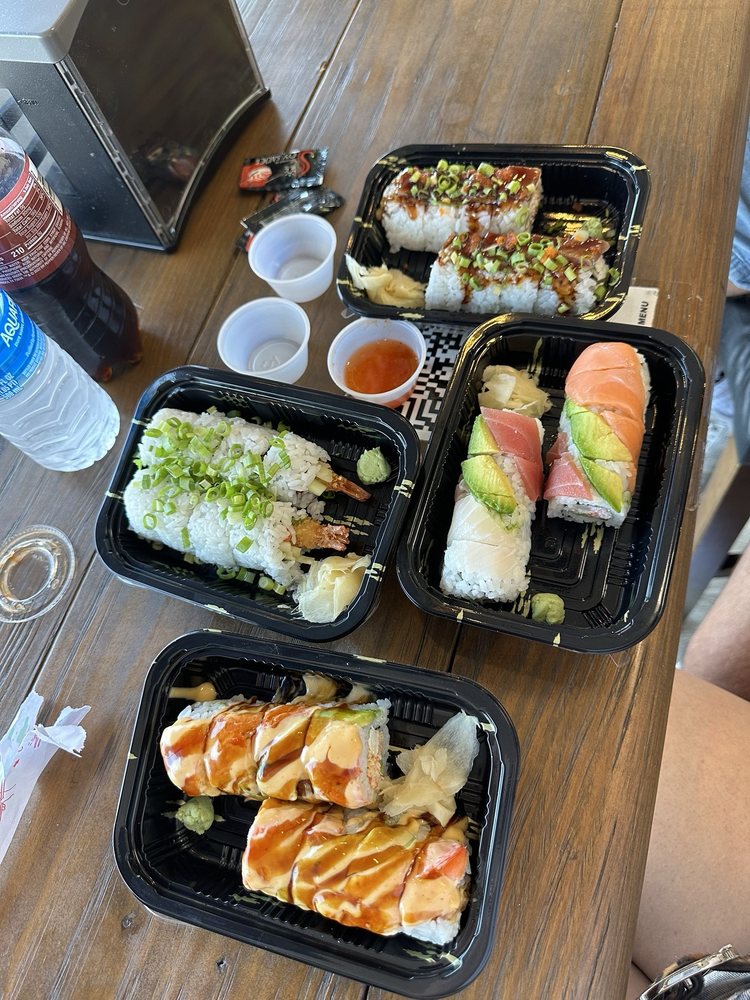 Kenko Sushi & Tea Logo