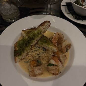 St. Amand Kitchen & Cocktails - Shrimp Scampi - Cocktail Bars Near Me - Chandler, Arizona St. Amand Kitchen & Cocktails - Shrimp Scampi - Cocktail Bars Near Me - Chandler, Arizona