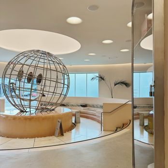Glossier LA - this sitting area was a dream - Cosmetics & Beauty Supply Near Me - West Hollywood, California Glossier LA - this sitting area was a dream - Cosmetics & Beauty Supply Near Me - West Hollywood, California