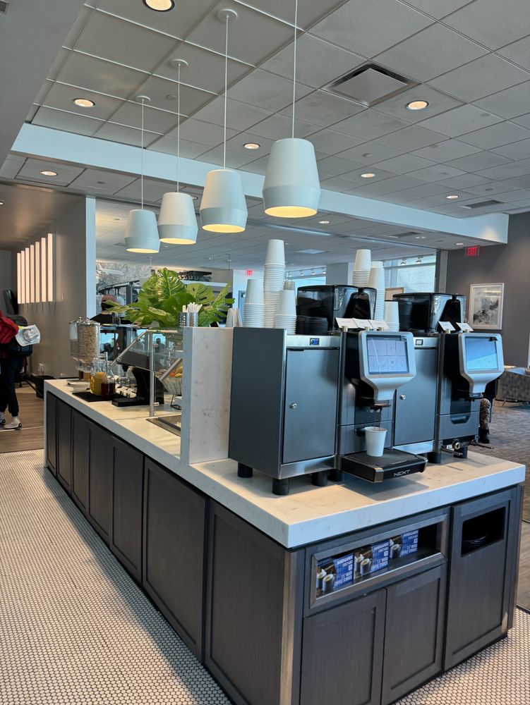 ASPIRE LOUNGE Updated October 2024 215 Photos & 132 Reviews 3225