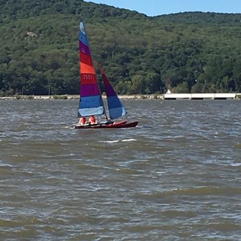 Riverfront Green Park - Great day for sailing - Parks Near Me - Peekskill, New York