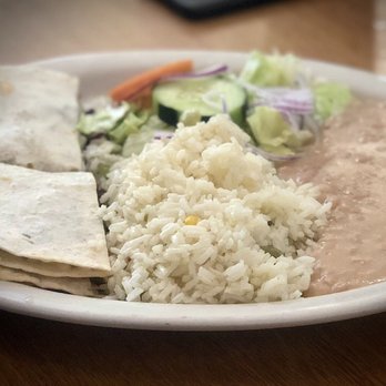 Mariscos Los Koras - Quesadilla de Res (Beef Quesadilla) - Seafood Near Me - Greensboro, North Carolina Mariscos Los Koras - Quesadilla de Res (Beef Quesadilla) - Seafood Near Me - Greensboro, North Carolina