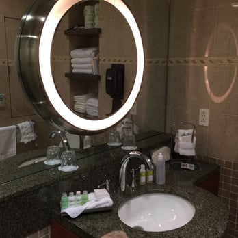 Children's Memorial Hermann Hospital - Signature Suite Bathroom - Hospitals Near Me - Houston, Texas