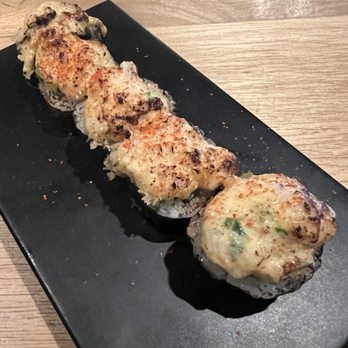 SUSHI-SAN - Spicy Scallop Roll - Sushi Bars Near Me - Chicago, Illinois SUSHI-SAN - Spicy Scallop Roll - Sushi Bars Near Me - Chicago, Illinois
