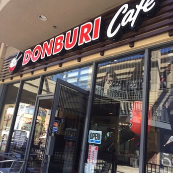 Donburi Cafè - Storefront with patio seating (6 two-seater tables) - Japanese Near Me - Long Beach, California