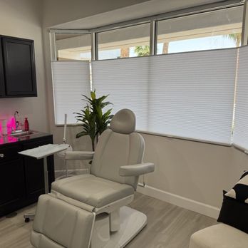 Oasis Glow Aesthetics - Welcome to our new suite 104! - Medical Spas Near Me - Rancho Mirage, California Oasis Glow Aesthetics - Welcome to our new suite 104! - Medical Spas Near Me - Rancho Mirage, California
