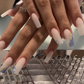 Momas Nails - Nail Technicians Near Me - Buda, Texas
